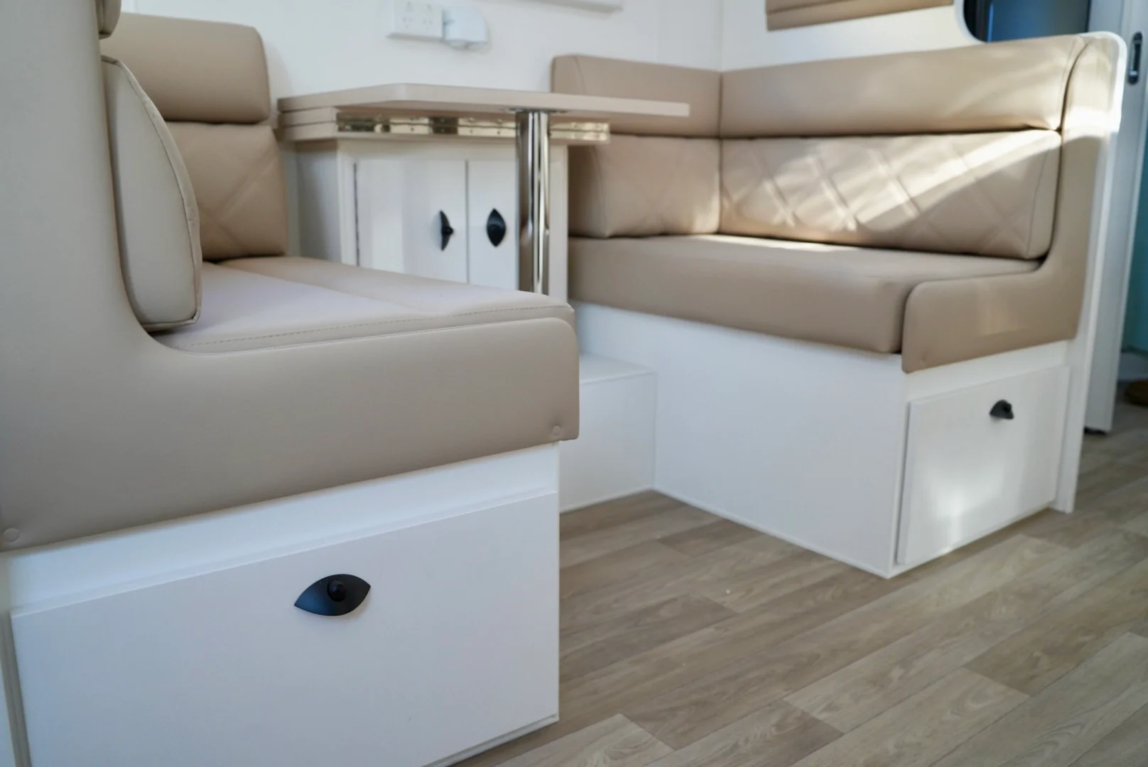 20FT8 Seclude Tourer gallery image 31