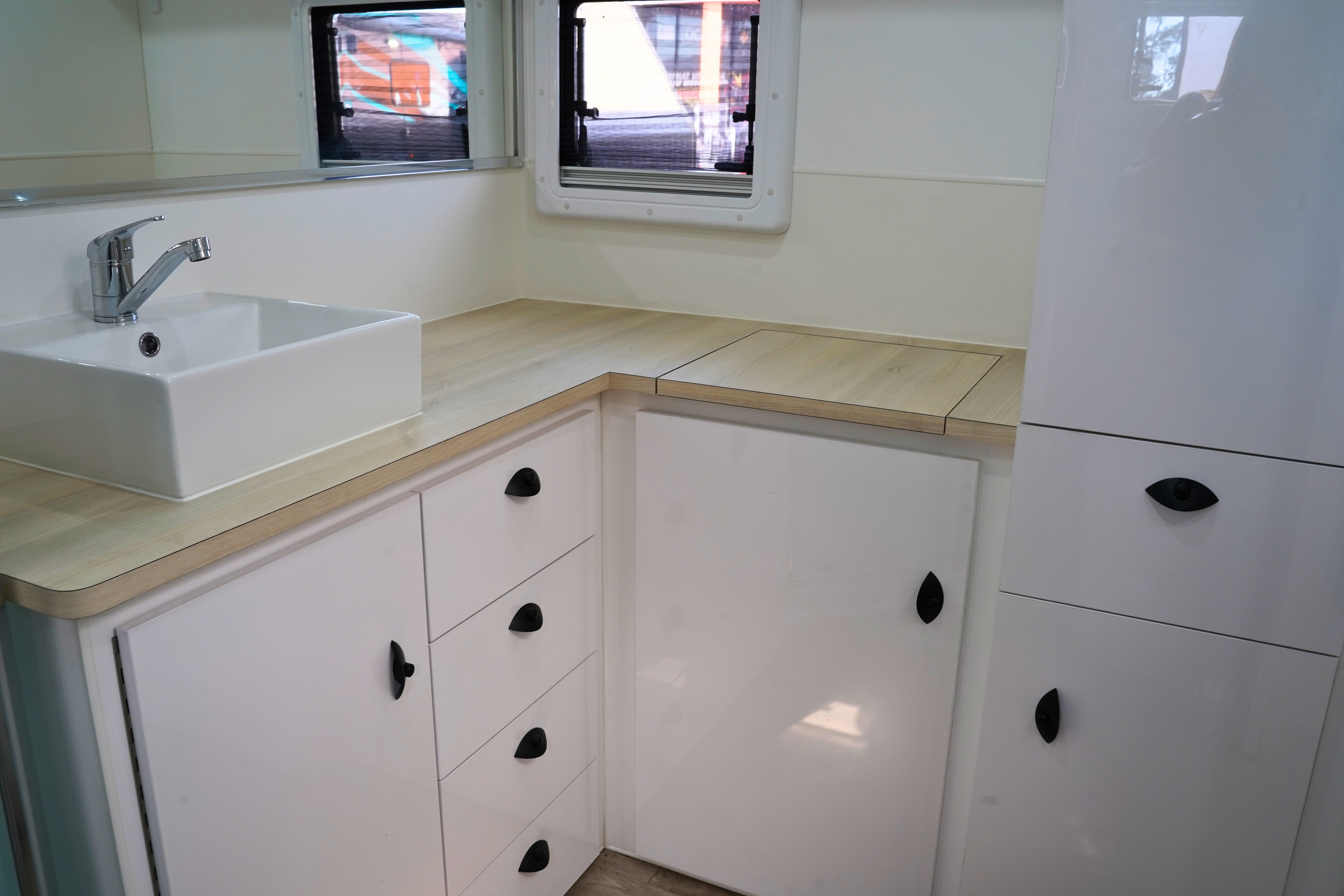 20FT8 Seclude Tourer gallery image 10